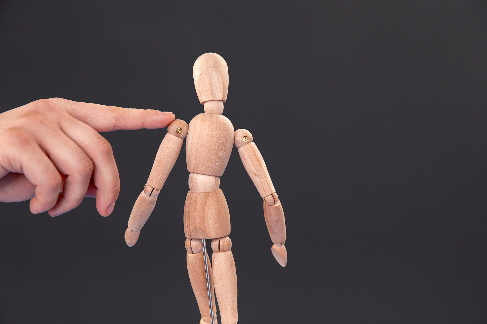 高低肩的含义及危害